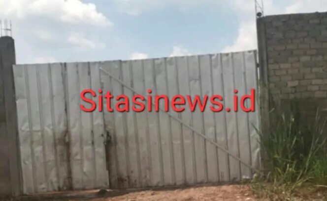 
					Diduga Gudang Penimbunan BBM Ilegal Milik Ongki Lorok Di Desa Bakung Masih Bebas Beroperasi. Ada?