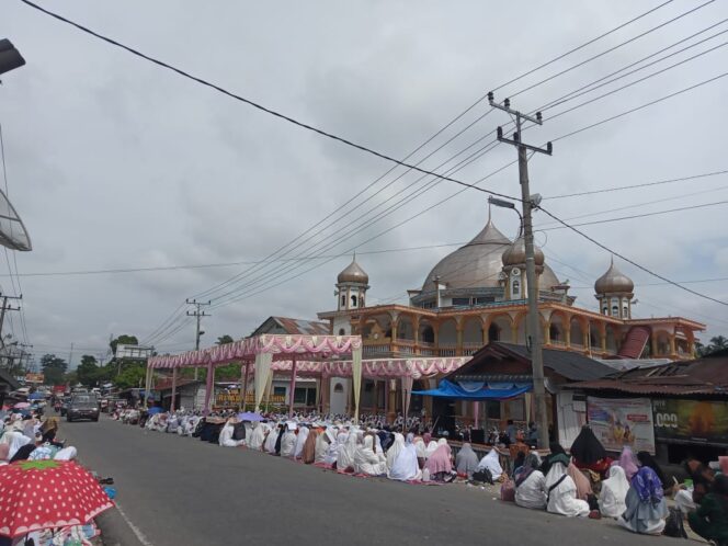 
					Sejuta Sholawat di Mompang Julu, Momen Silaturahmi dan Sambut Ramadhan