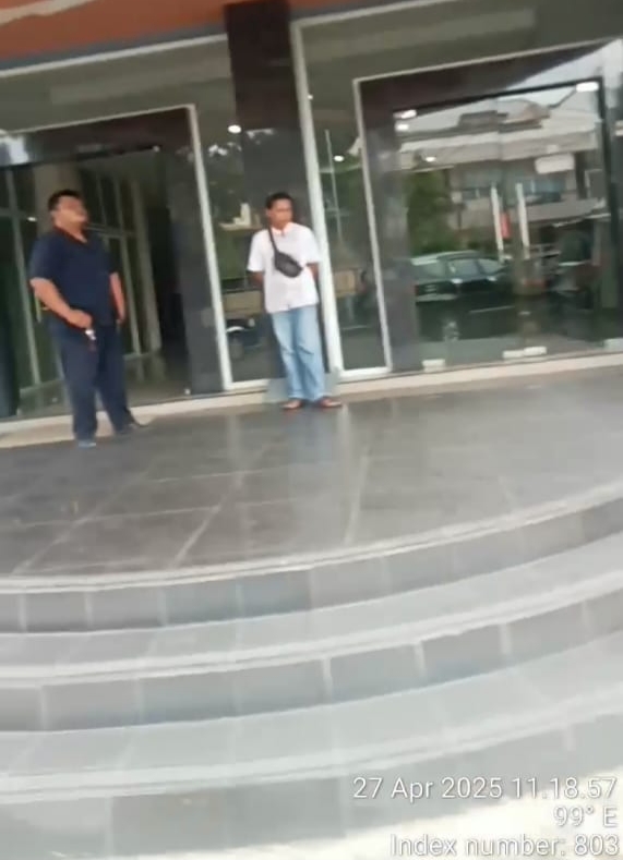 Satpam Kampus Tridinanti Melarang Wartawan Meliput